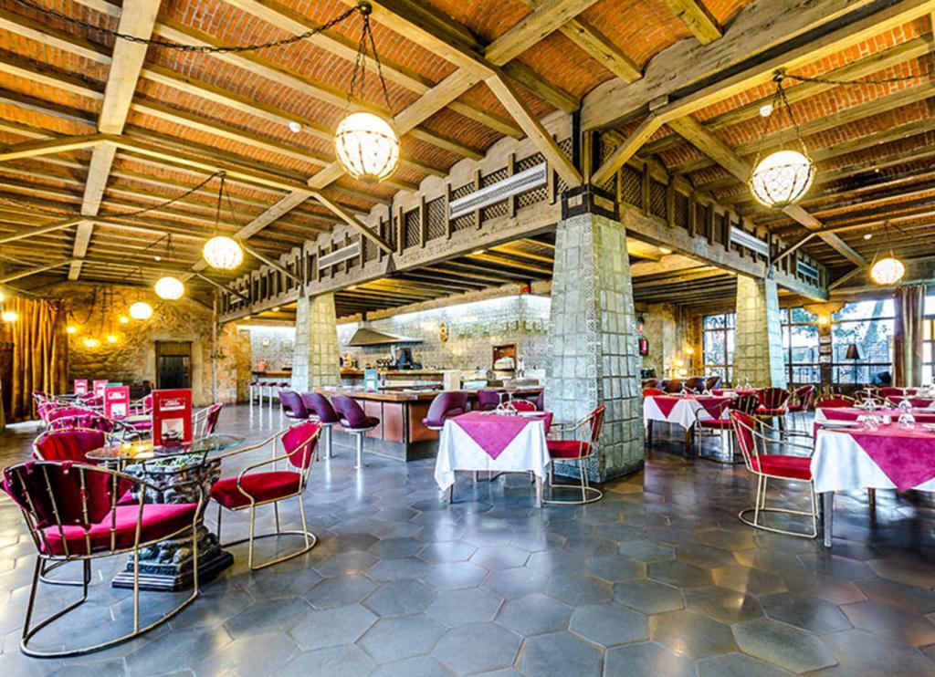 Hotel Temple Ponferrada Ngoại thất bức ảnh